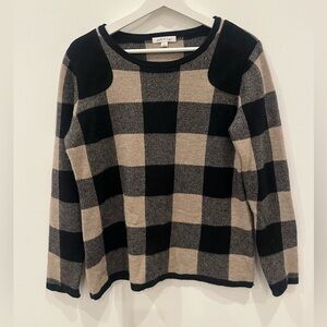 Orvis Women's wool cashmere check plaid sweater in black and tan *little hole